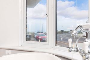 Photo 30- click for photo gallery